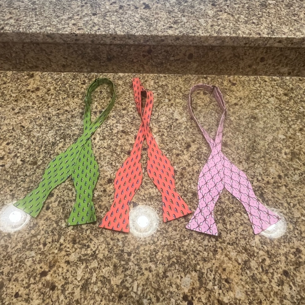 Bird Dog Bay Silk Bow Tie Lot 3 Tennis Vintage Cars Pink Green